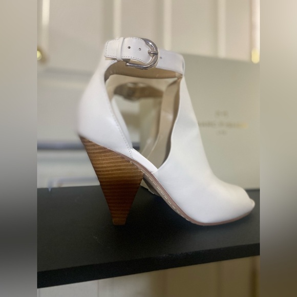 🤍🩶GOOD CONDITION | Marc Fisher | Size 9 | 4 inches - Picture 5 of 12